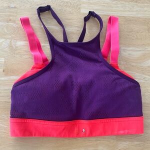 XS UA sports bra